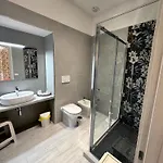 بيت ضيافة Oliver's House نابولي
