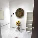 Oliver's House بيت ضيافة 4*