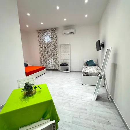 Oliver's House Guest house *