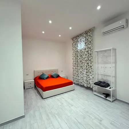 Guest house Oliver's House Naples